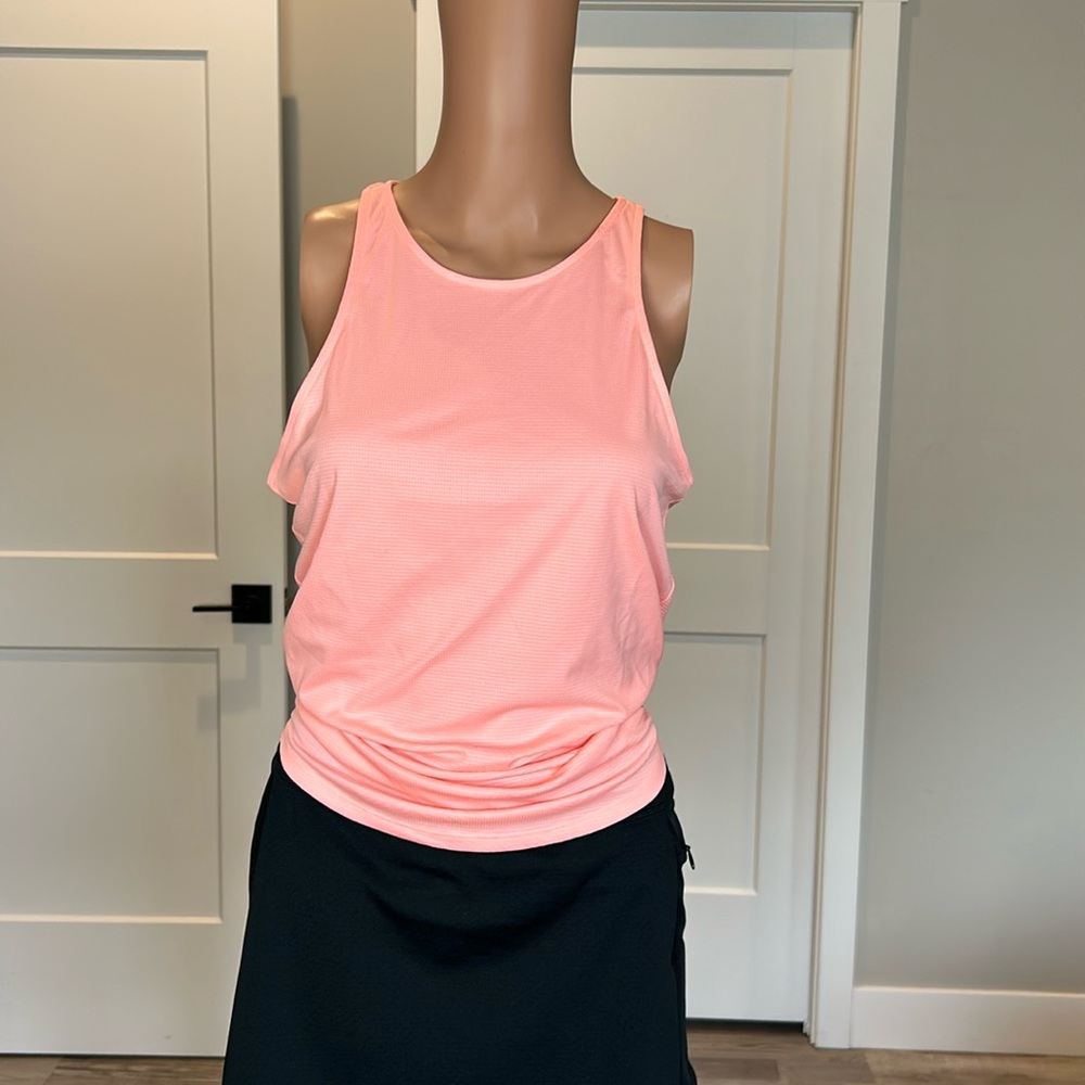 Under Armour tank